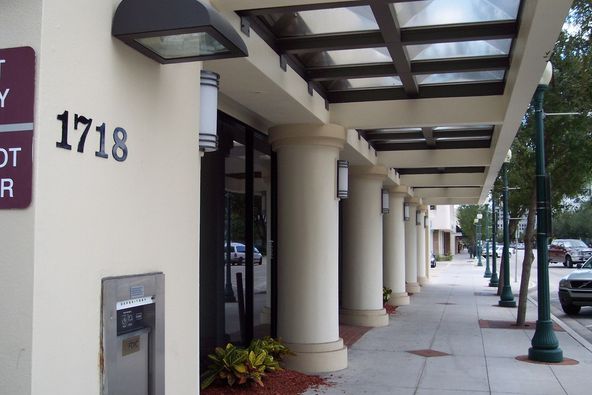 Iberia Bank Building: 1718 Main St, Sarasota, FL 34236